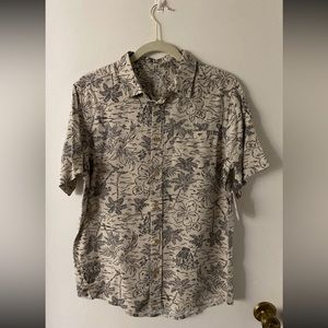 Wander boy shirt size xl (14-16)